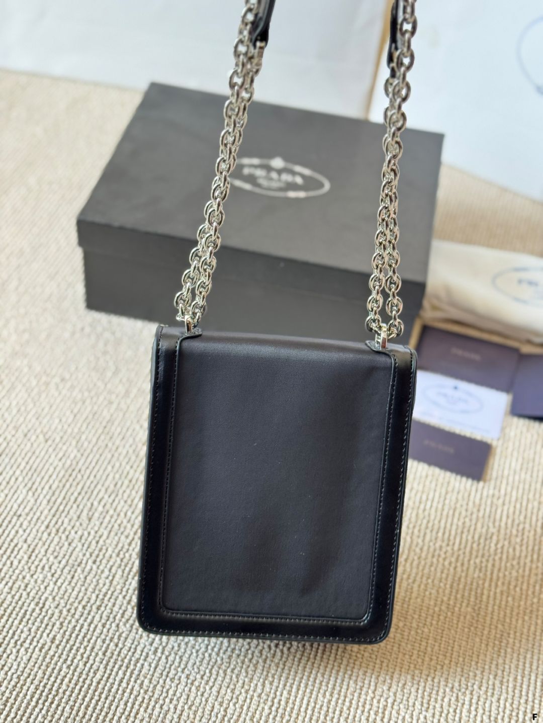 今日特価】Vintage PRADA Shoulder Bag - ヴィンテージ プラダ