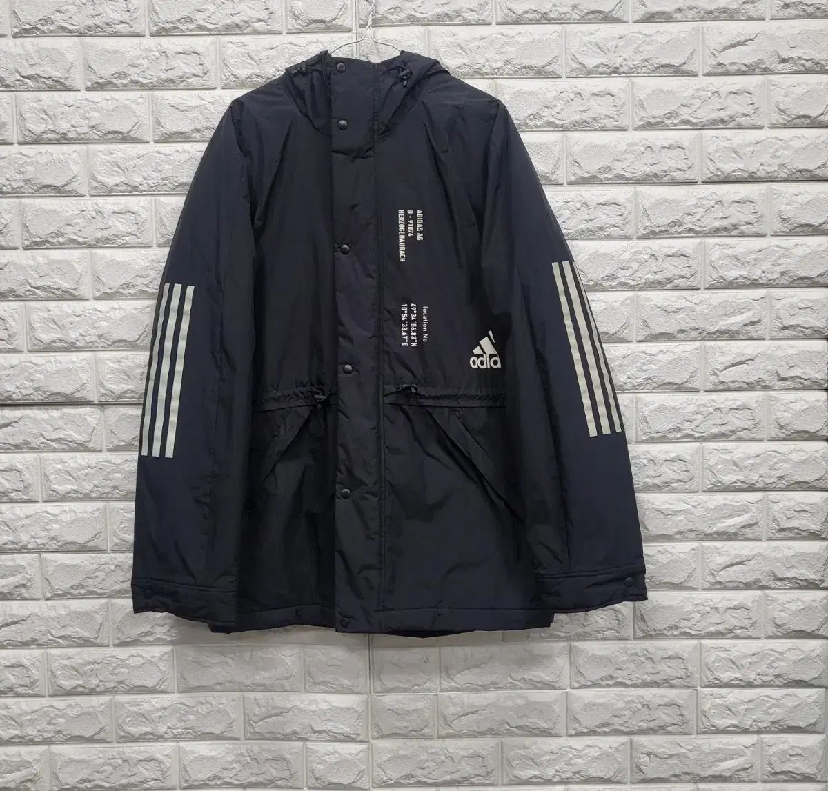 adidas(アディダス) しなければならない 持っている ウィンド ジャケット (軽量パッド)