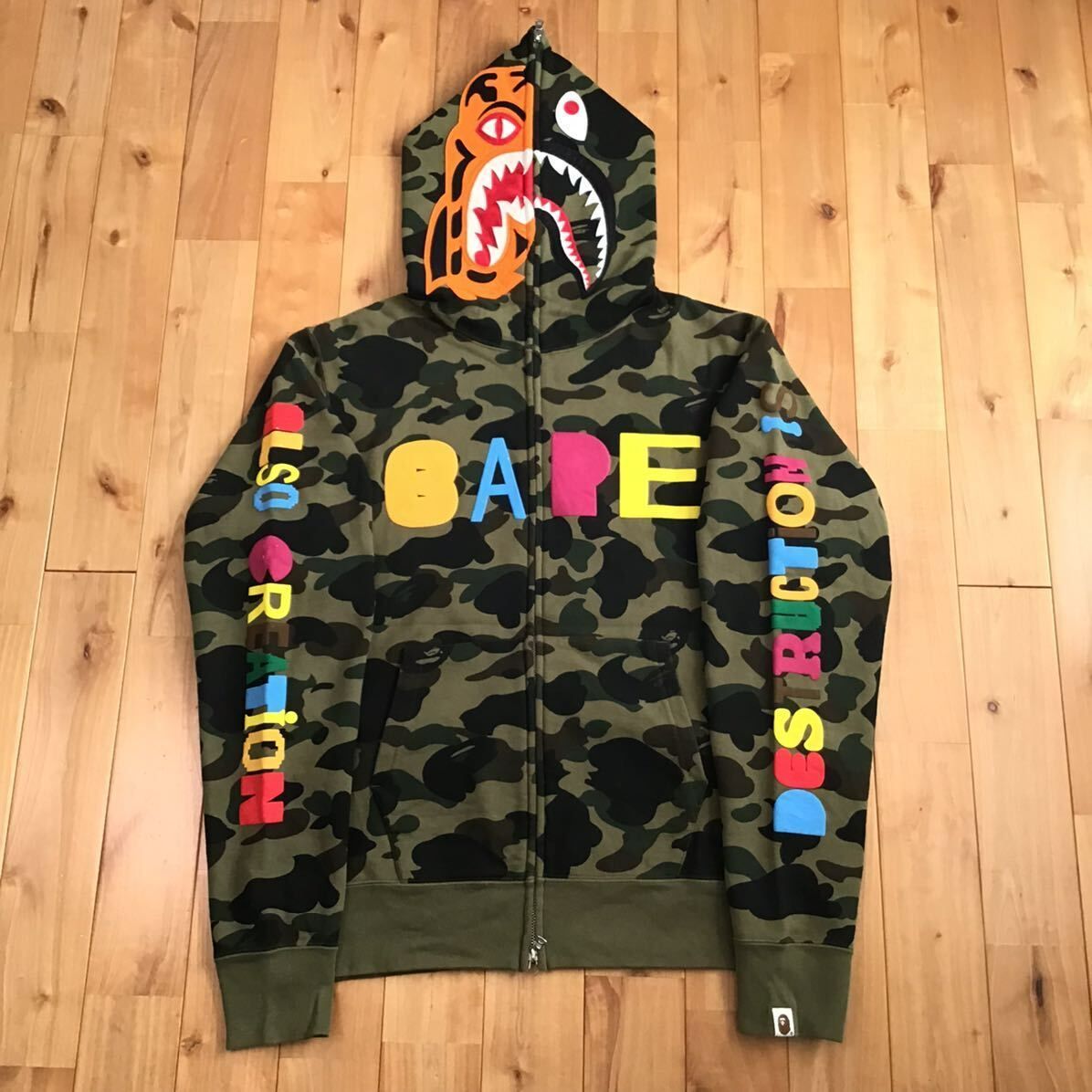 READYMADE × BAPE camo タイガー シャーク パーカー Lサイズ tiger shark full zip hoodie エイプ  ベイプ アベイシングエイプ 迷彩 - メルカリ