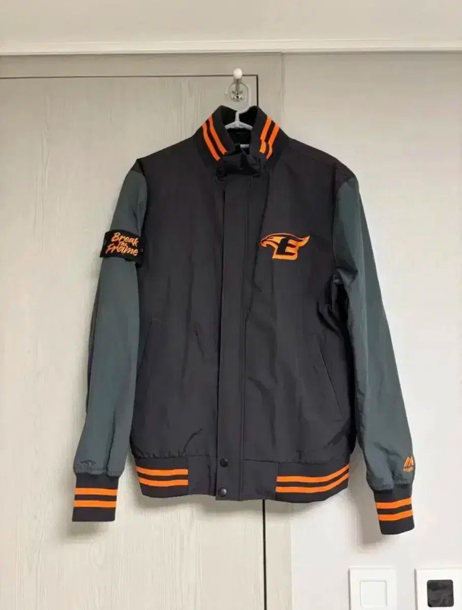 Hanwhae Eagles ハンファ イーグルス 2018 ポストシーズン アセンティック 秋冬 アウター 95