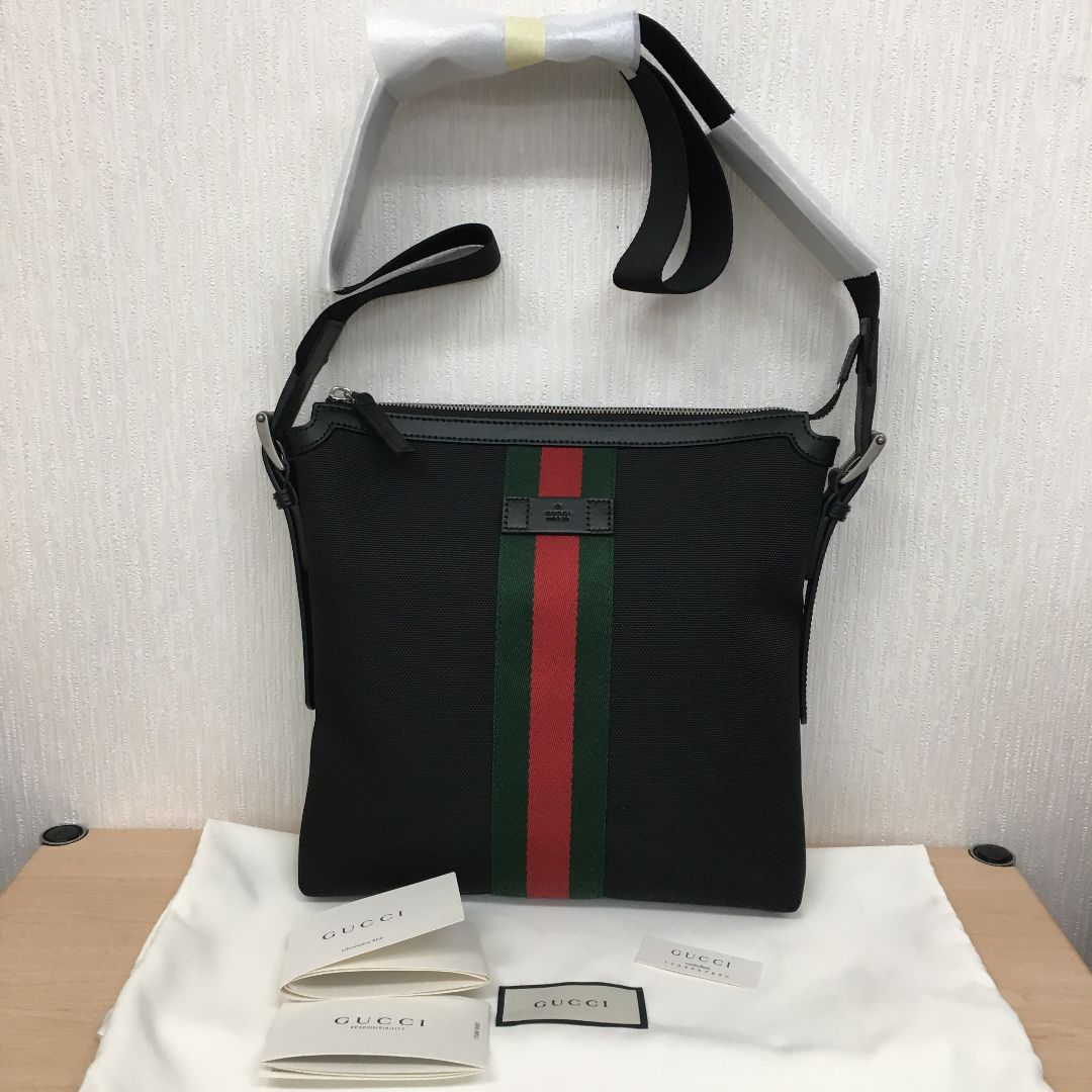 GUCCIグッチ斜めがけショルダーバッグ テクノキャンバスブラック 