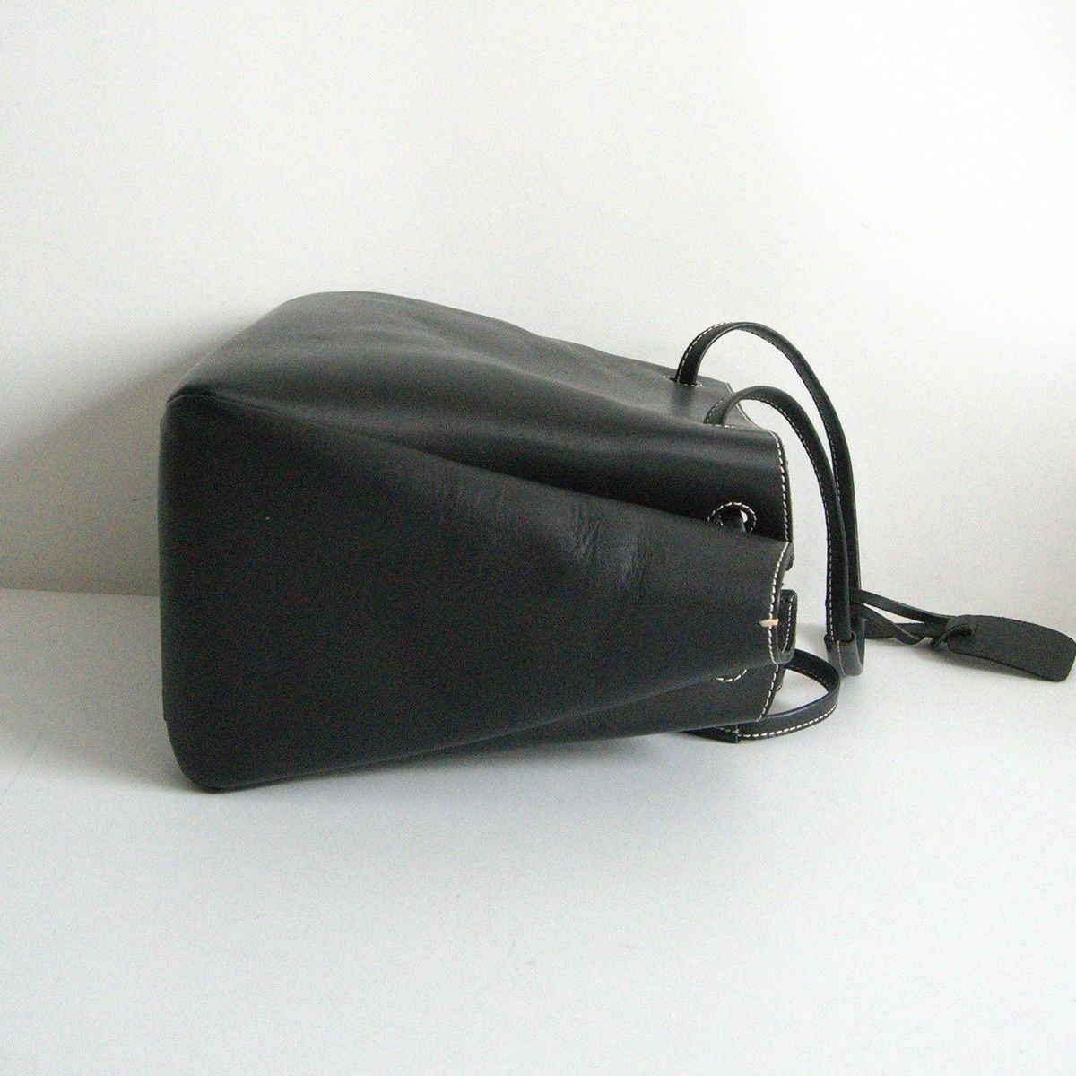 美品✨土屋鞄 ディアリオ　ギャザー　レザー　トートバッグ　ブラック 美品✨土屋鞄 ディアリオギャザーレザートートバッグブラック
