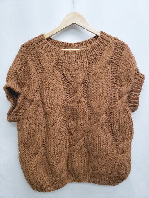 MIRSTORES（ミアストアズ）の半袖ニット