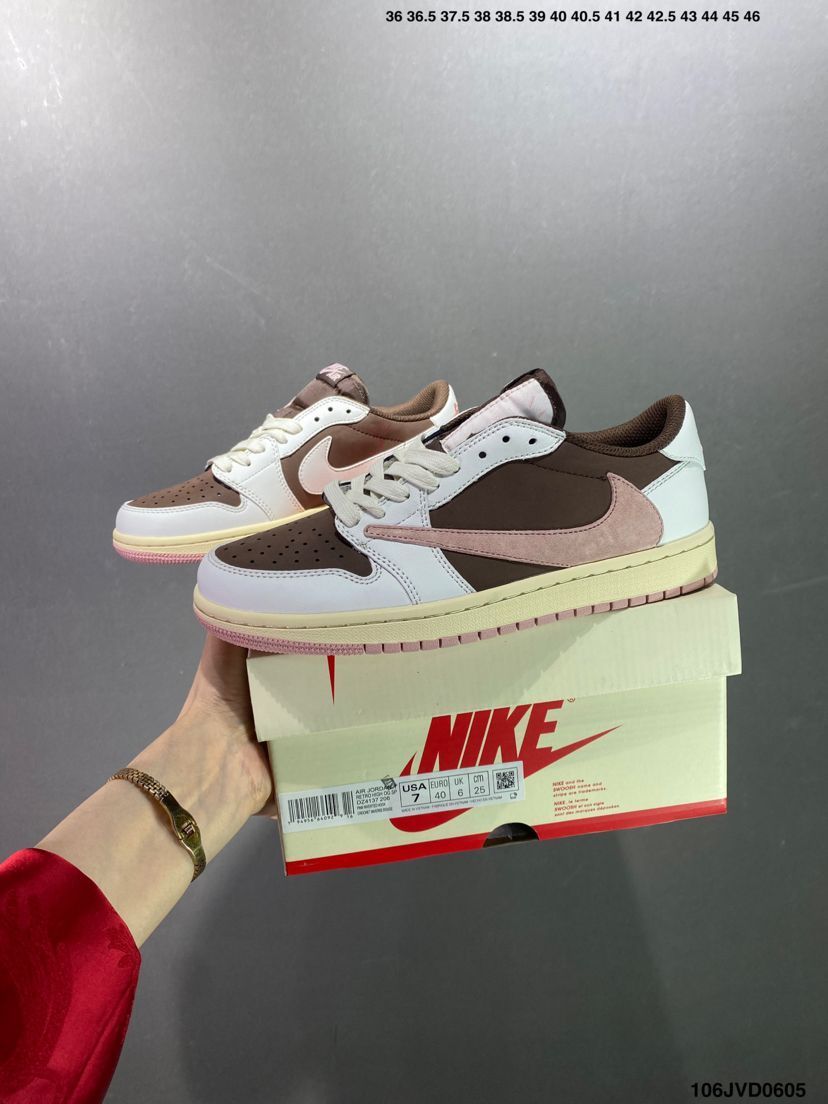 TRAVIS SCOTT AIR JORDAN 1 REVERSE MOCHA