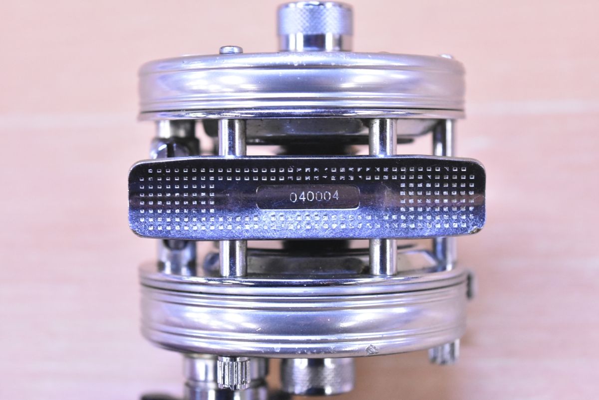 アブガルシア アンバサダー 4500CS 右 040004 Abu Garcia