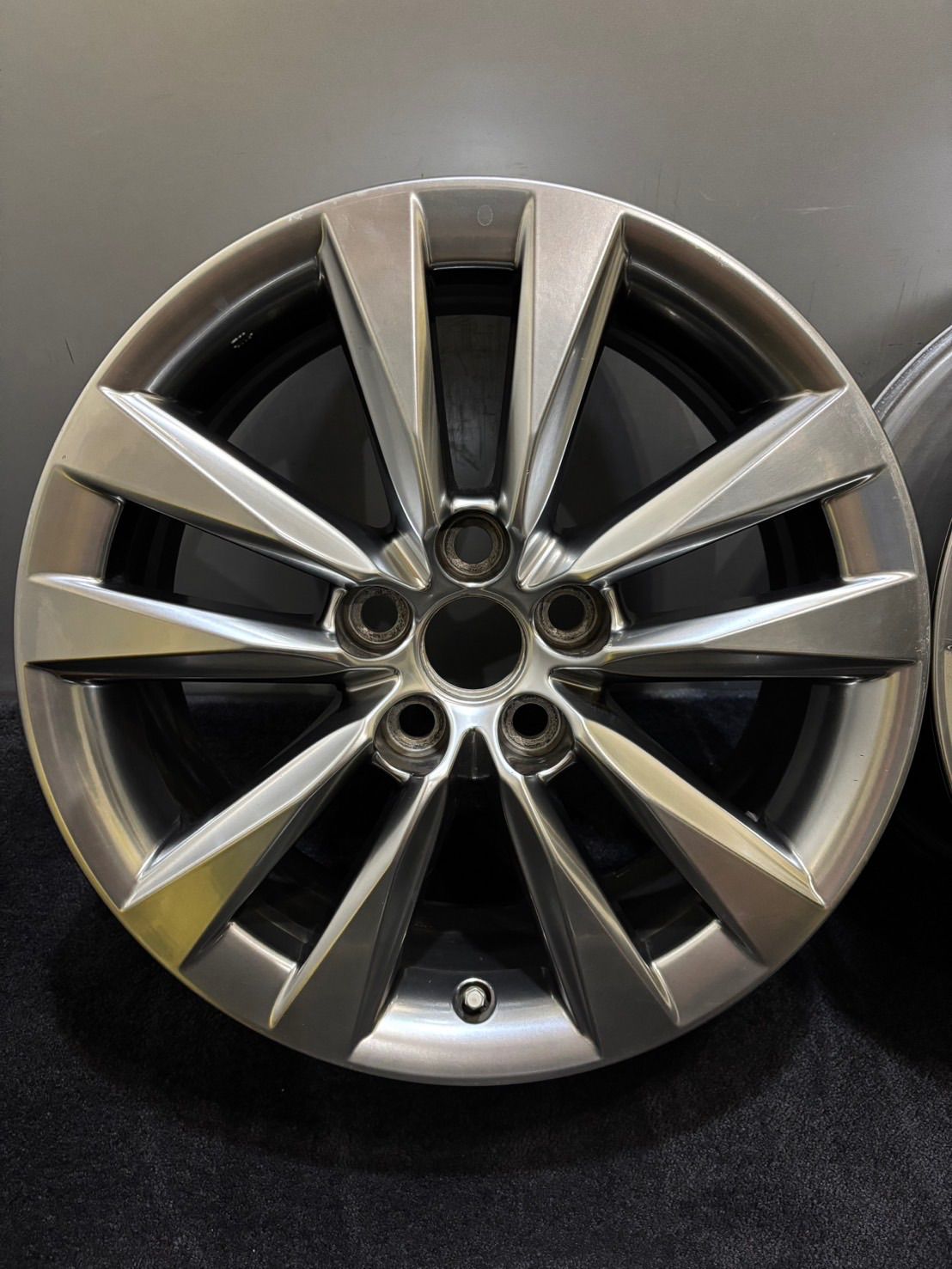 ☆レクサス LS600h バージョンL 純正 18インチ 7.5J +32 120 5H アルミ 