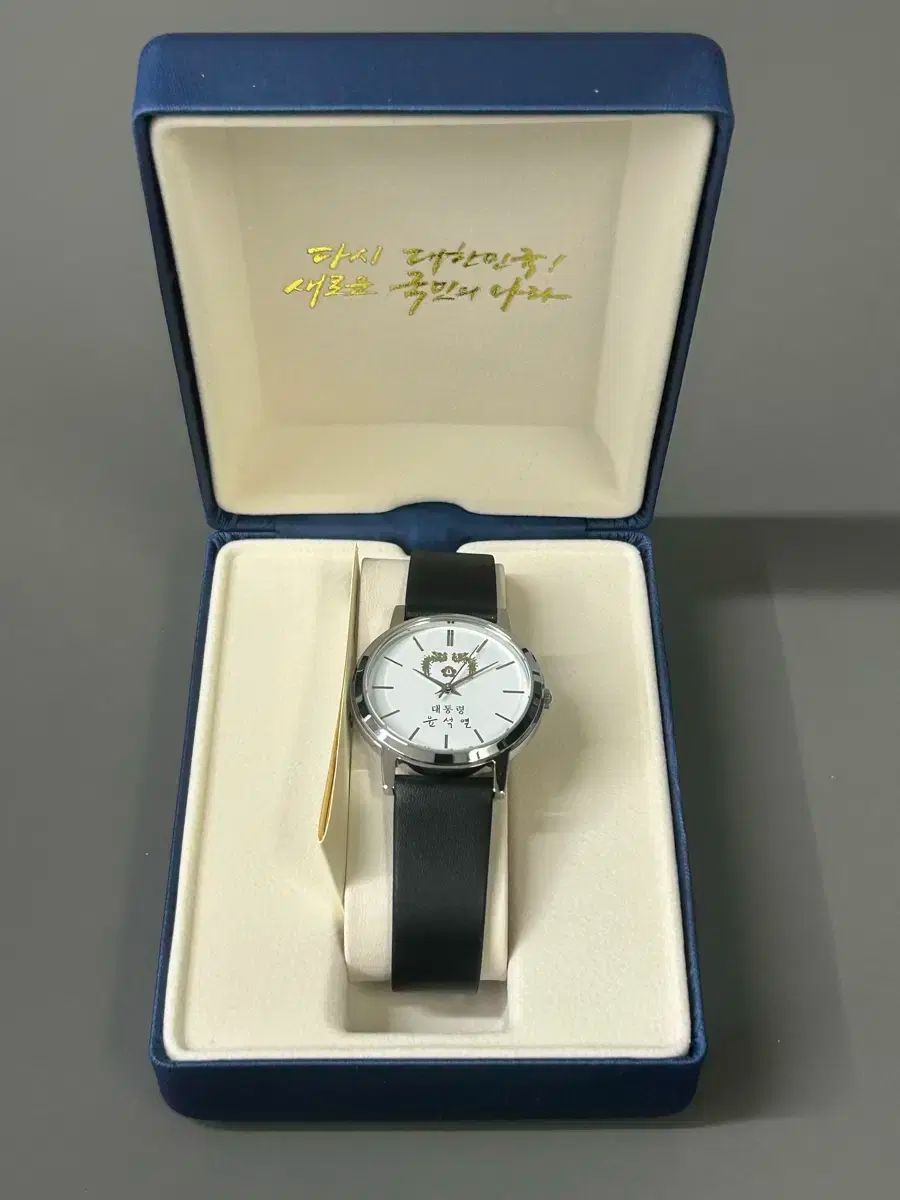 FENDI フェンディ 7000L 女性用 クオーツ腕時計 純正ベルト(8) FENDI