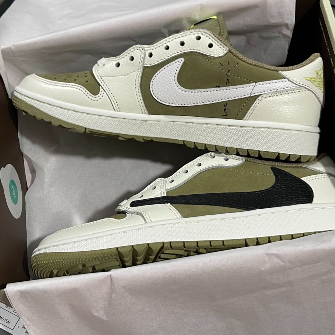 トラヴィス　ゴルフ　新品 Travis Scott × Nike Air Jordan 1 Low Golf NRGが国内10月13日