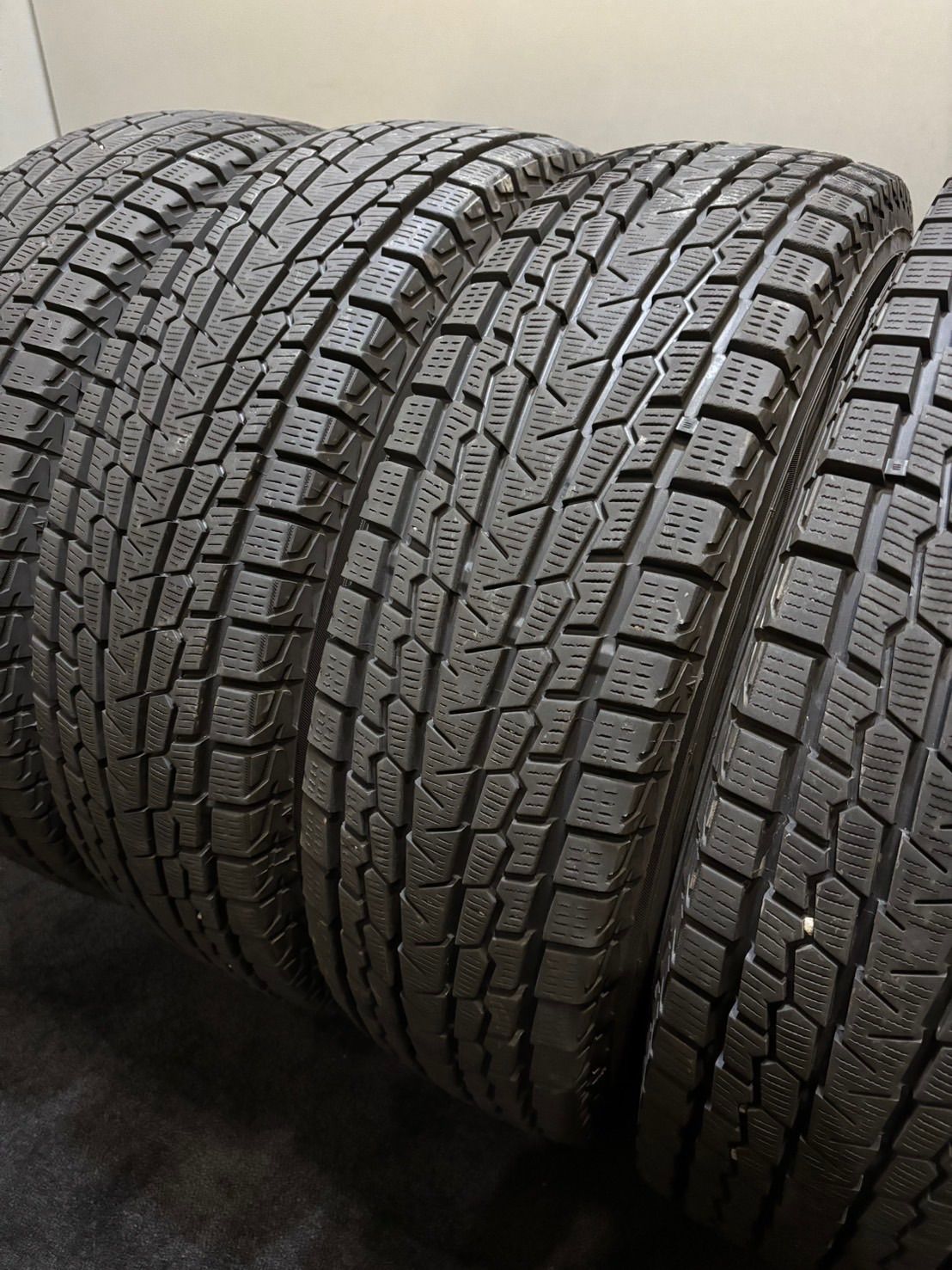 195|80R15 107|105L LT YOKOHAMA|ice GUARD G075 21年製 スタッドレス 4本 ヨコハマ アイスガード ハイエース キャラバン 南6-J283