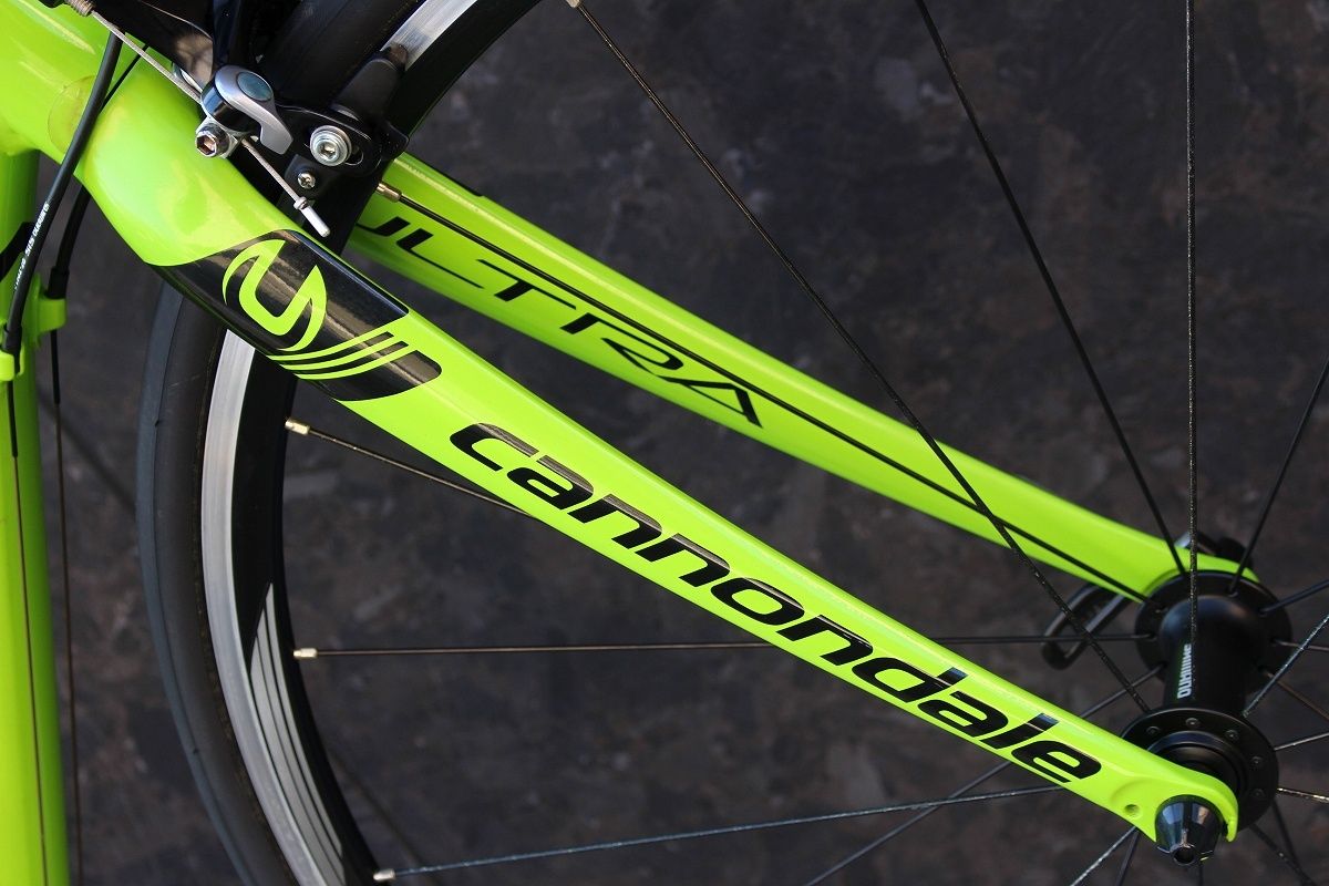 キャノンデール CANNONDALE キャド CAAD8 2015モデル 44サイズ シマノ 105 5800 Mix 11S アルミ ロードバイク 【福岡店】