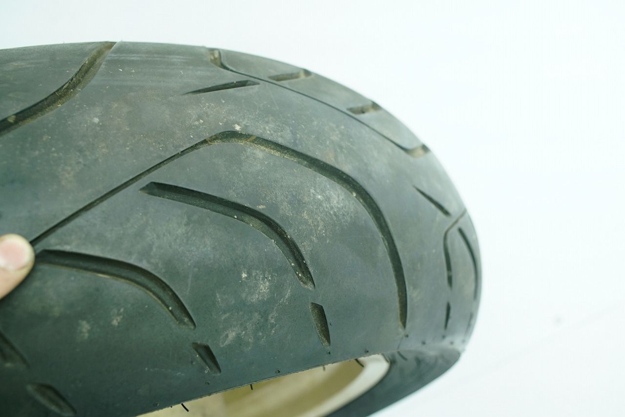 フロントホイール タイヤパンク無し