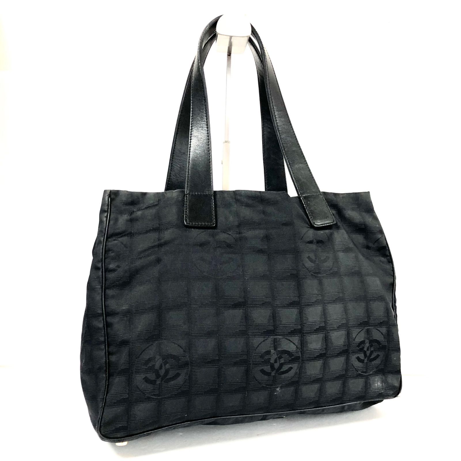 □鑑定済み□CHANEL シャネル ニュートラベルライン トートバッグ ナイロンキャンバス×レザー ココマーク ブラック ゴールド金具 フランス製  シリアルシールあり 底鋲 - メルカリ