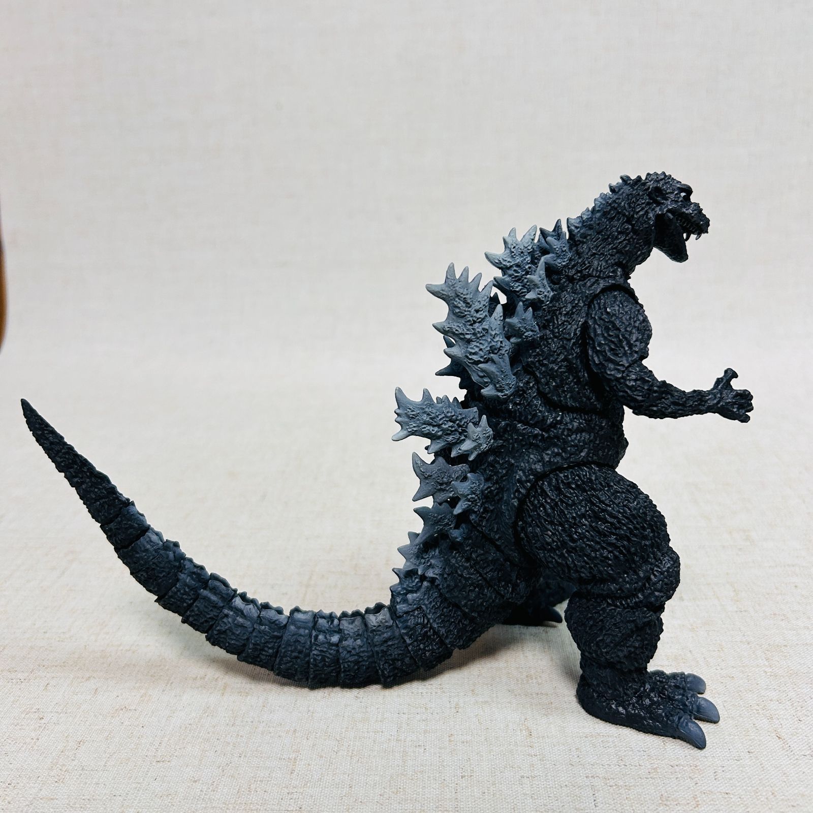 S.H.モンスターアーツ ゴジラ (1954) 約150mm PVC&ABS製 塗装済み可動
