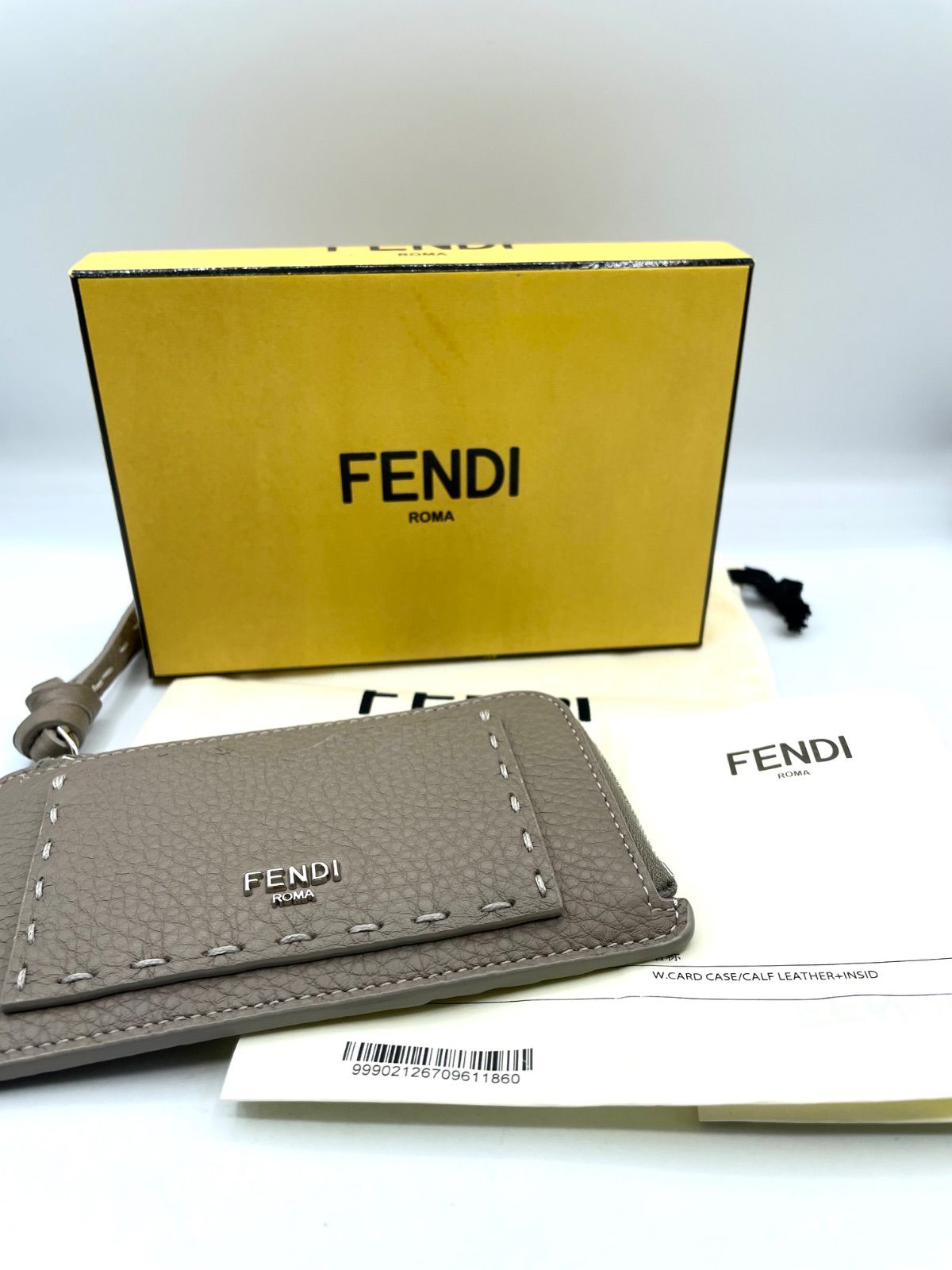 鑑定済み】正規品 FENDI フェンディ ピーカブー セレリア