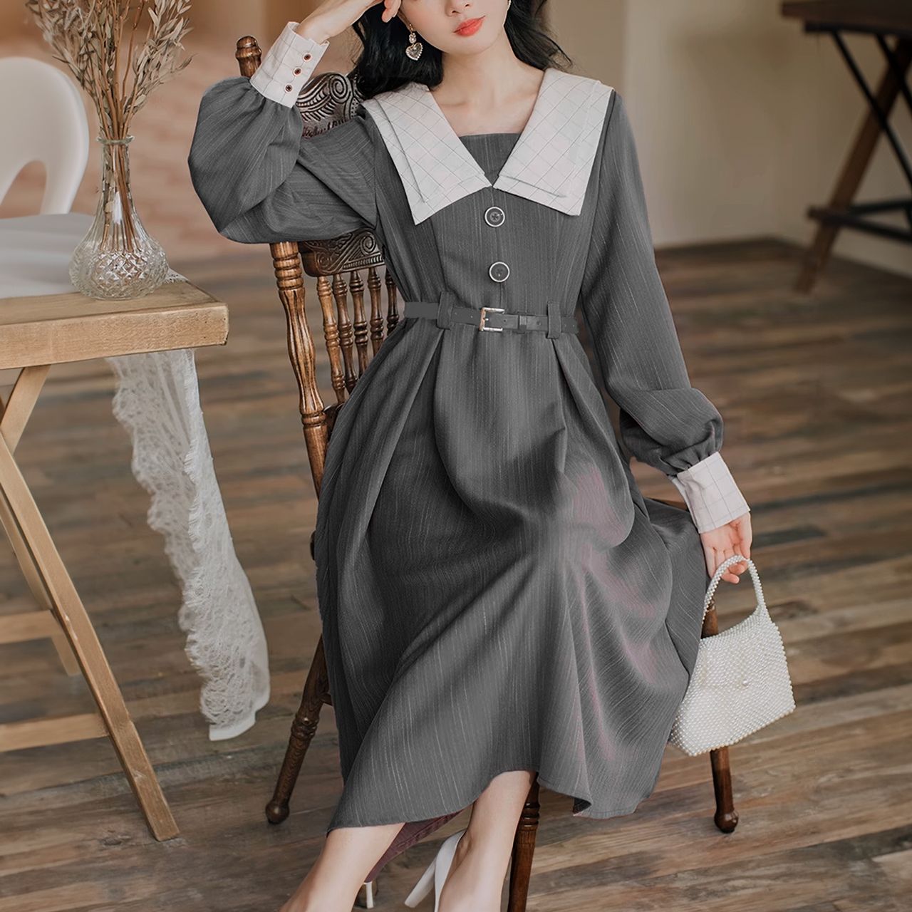 美品✨フォクシー 襟付き フルタックフレアードレス ワンピース グレー 40 美品✨フォクシー 襟付き フルタックフレアードレス ワンピース グレー