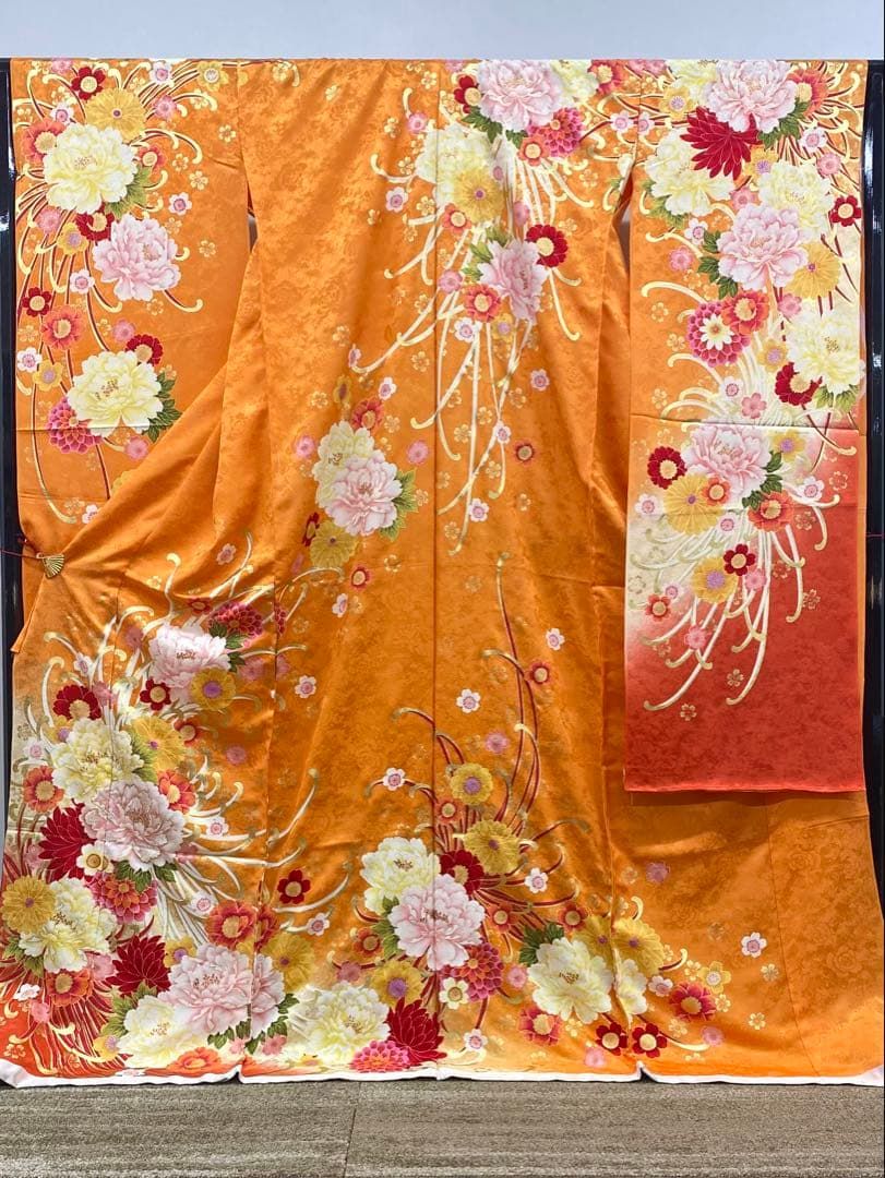 振袖 仮絵羽 舞台衣装 正絹 刺繍 金彩 紋意匠 未仕立て品 八掛付き