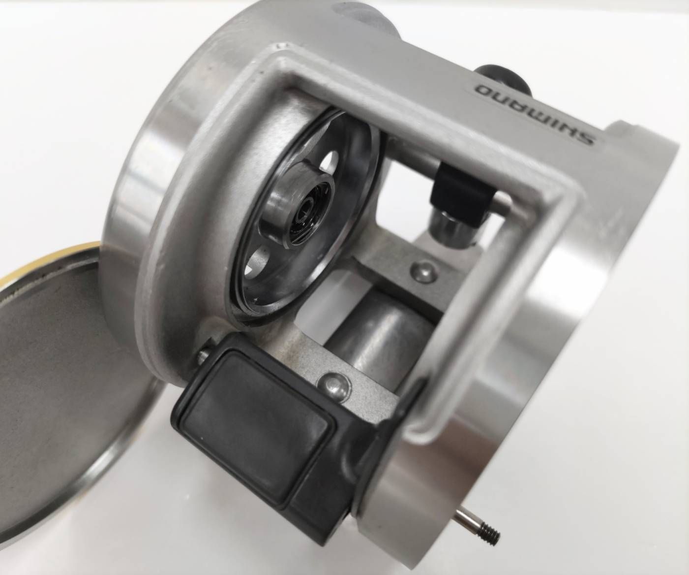 春爆セール！】【極良品】シマノ 05カルカッタ 200（01）バス ナマズ