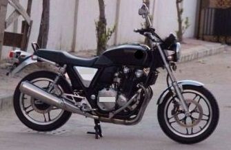 エンジンガード 黒