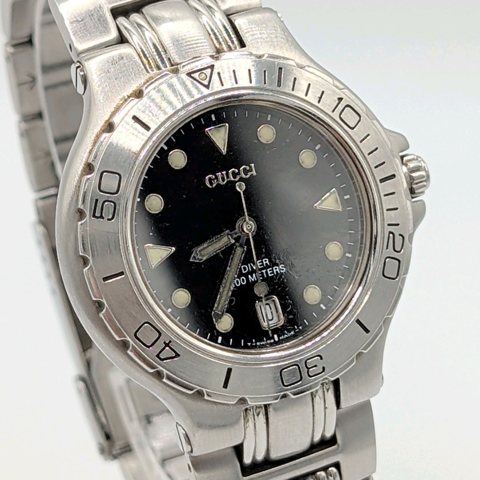 GUCCI 9750M メンズ 時計 腕時計 稼働品 クォーツ ダイバーズ 100M シルバー グッチ Diver