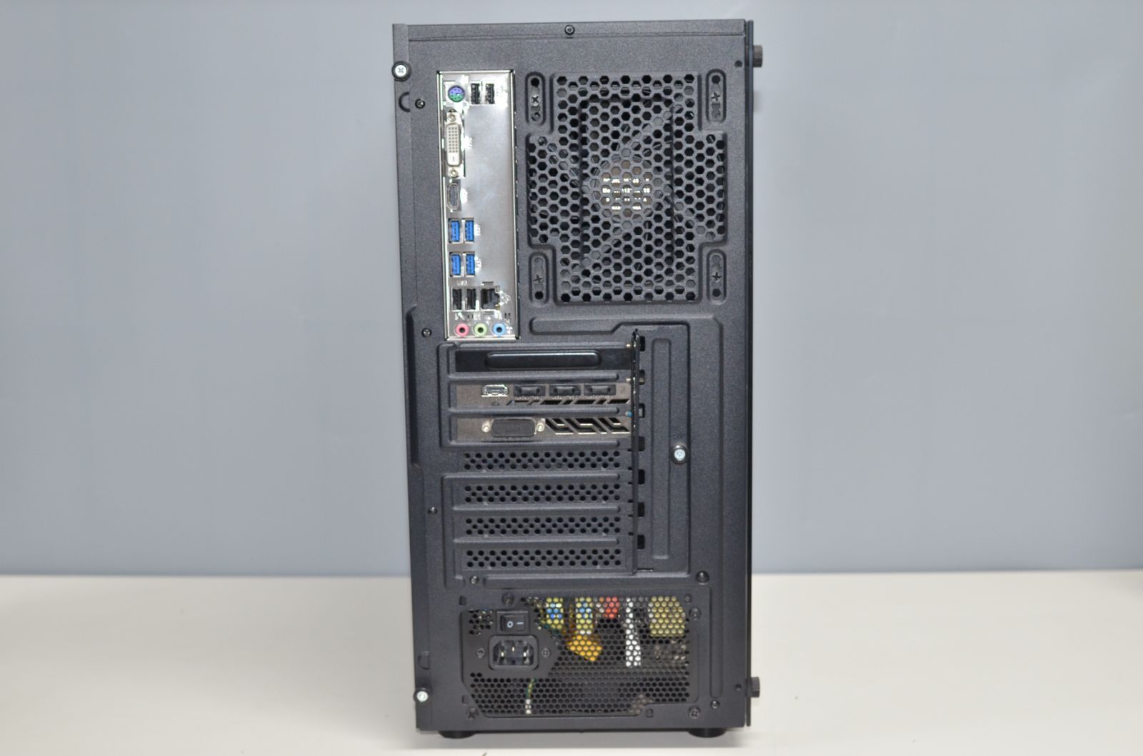 中古良品 デスクトップPC Windows11 AMD Ryzen 5 爆速SSD256GB+HDD1TB/メモリ16GB 中古良品 デスクトップPC Windows11 AMD Ryzen 5 爆速SSD256GB+HDD1TB