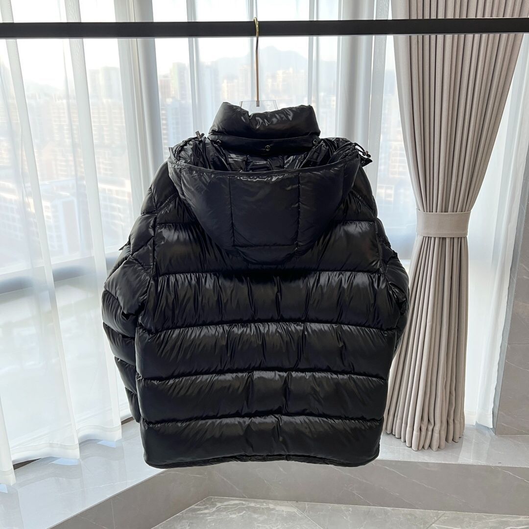 極美品 M モンクレール MONCLER ダウンジャケット 1 ブラック MONCLER モンクレール ダウンジャケット ブラック｜本日限定特価