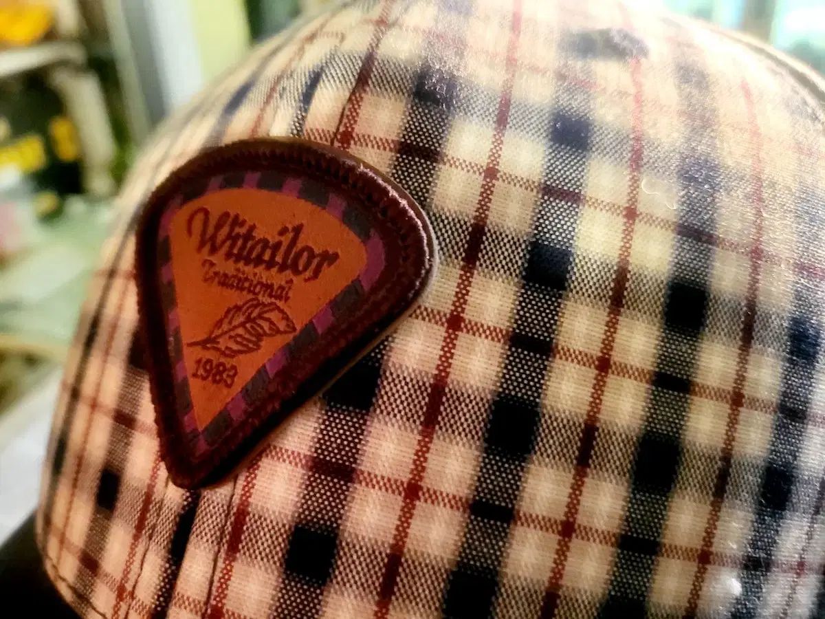 -*ホイットラー