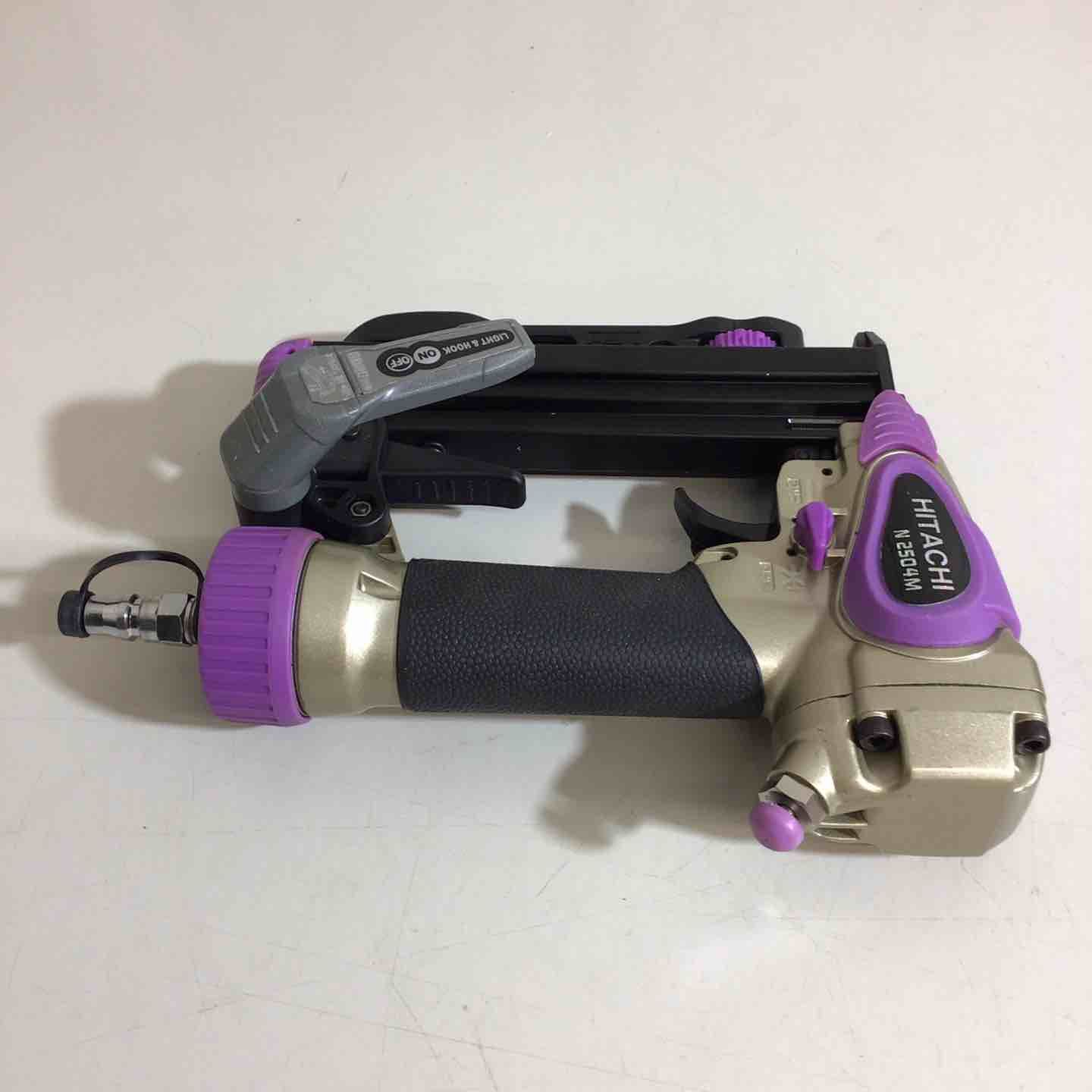 ☆ハイコーキ(HIKOKI ※旧:日立工機) 常圧エアタッカ N2504M【八潮店