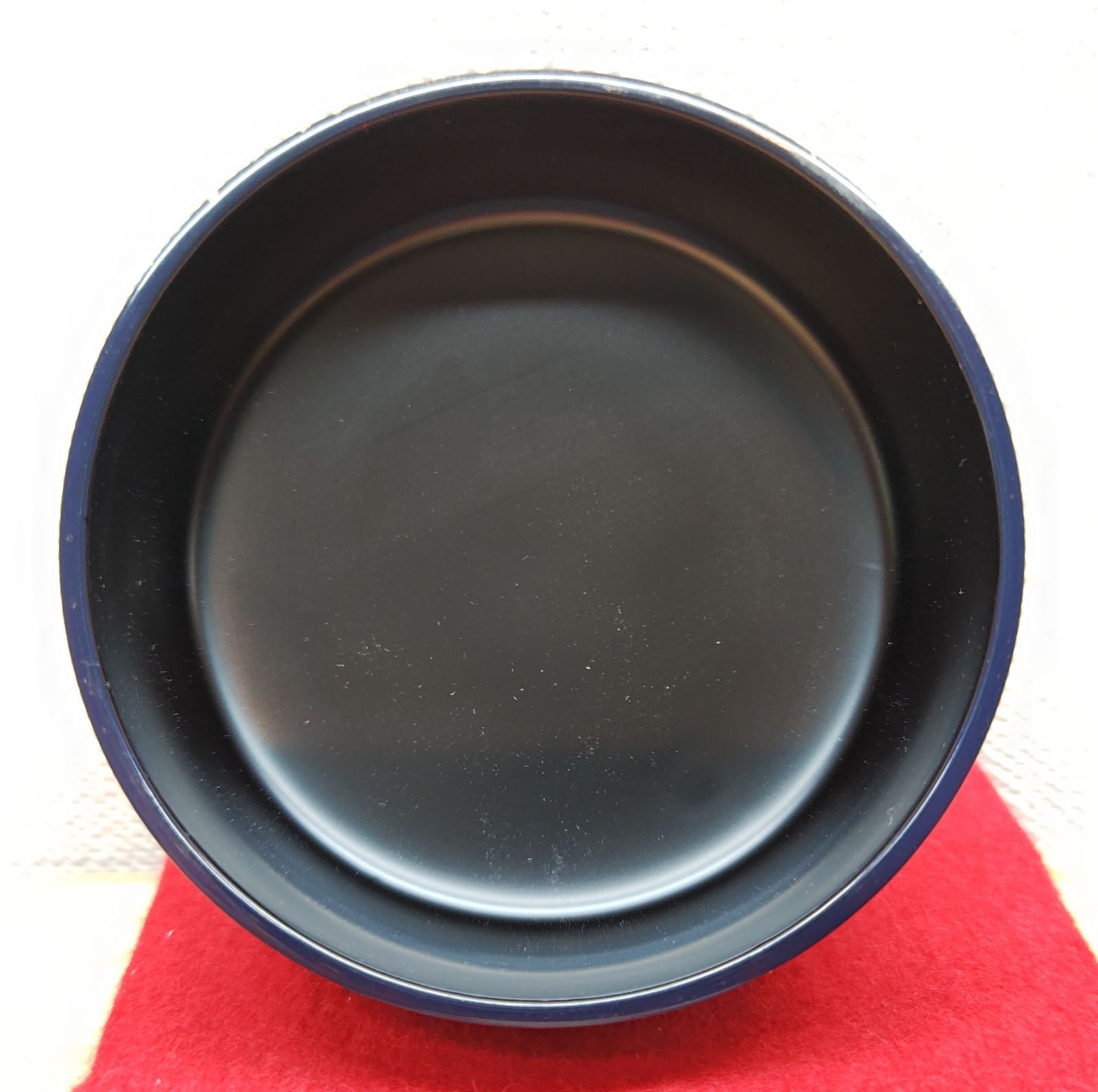 送料込【逢絢亭・新品】茶道具 中棗 銀杏と松葉蒔絵 木質 合成漆 職人協賛 紙箱 逢絢亭・新品】茶道具 棗 中棗 紺漆塗 波車蒔絵 木質 合成漆塗