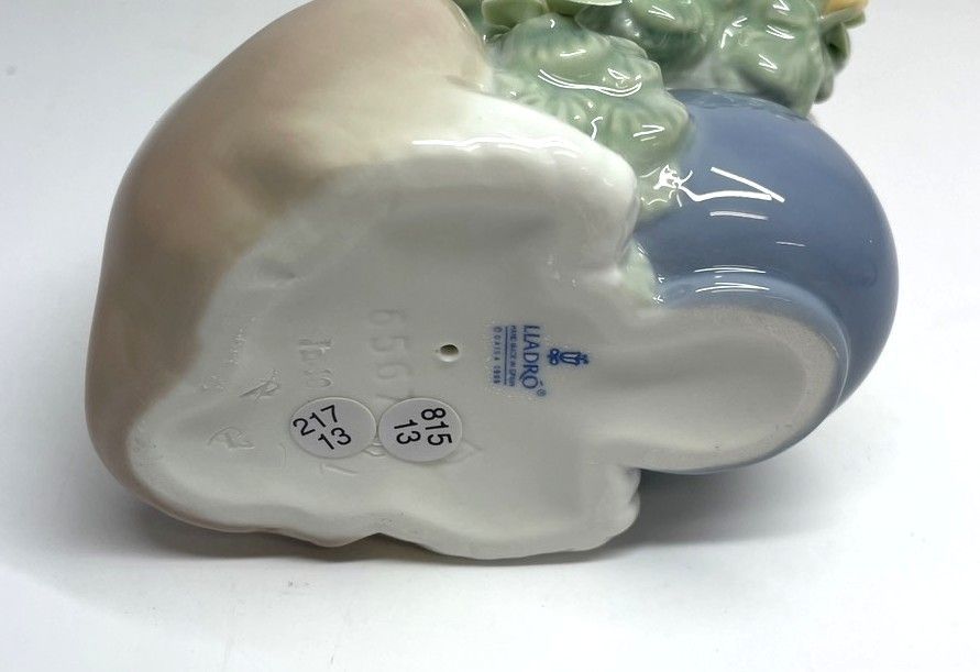 LLADRO リアドロ お昼寝の場所 フィギュリン 陶器 猫 花