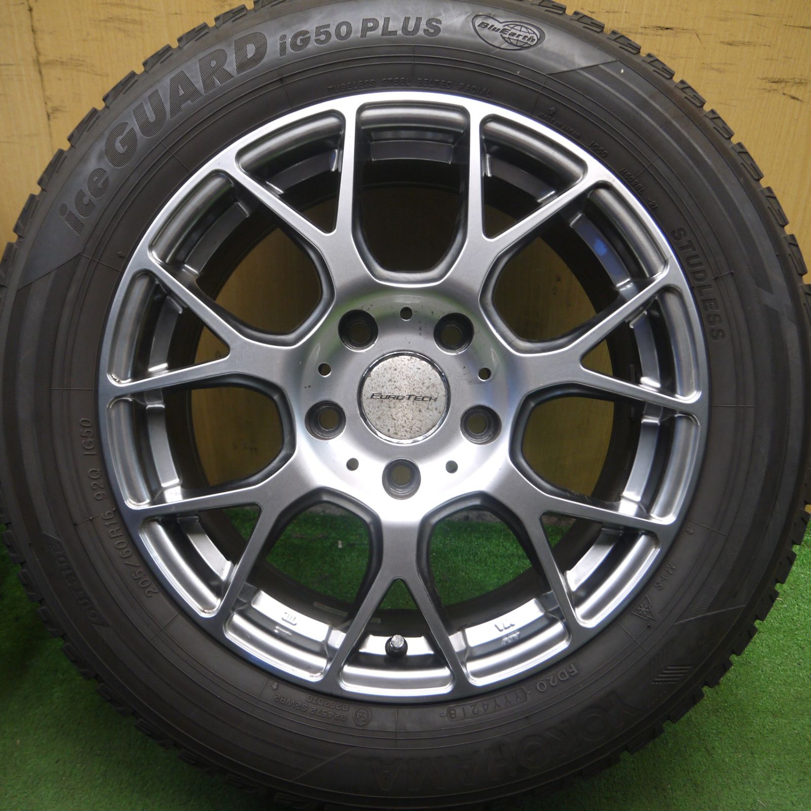 送料無料] バリ溝！9分☆BMW MINI 等 ユーロテック 205/60R16 
