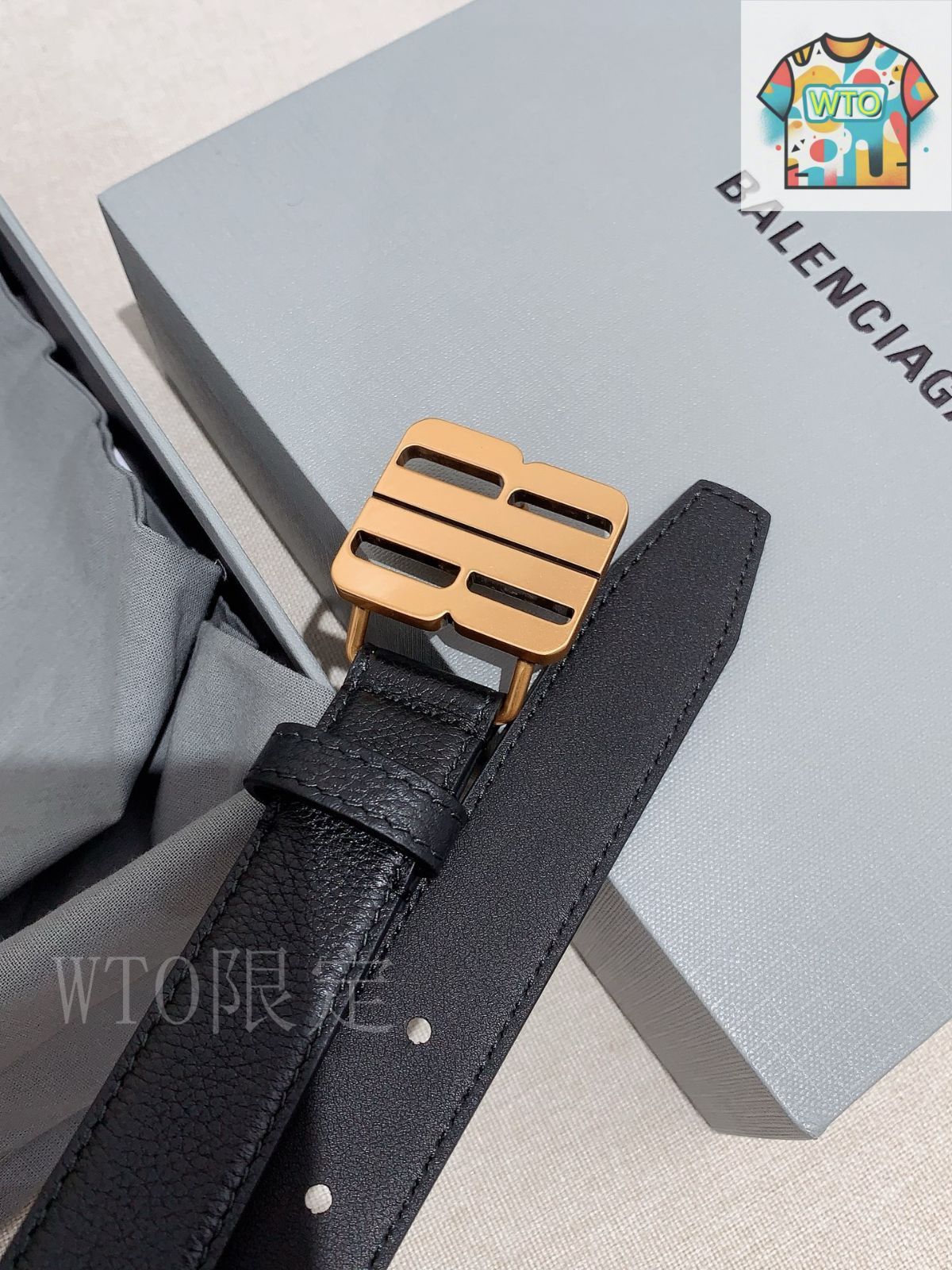 BALENCIAGA レザー ベルト BALENCIAGA レザーベルト クリスタル付き クロコ風 | NET-A-PORTER