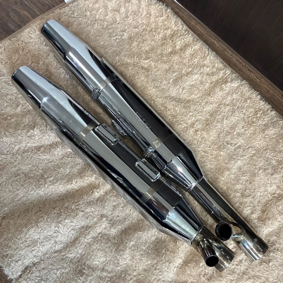 ハーレー マフラー