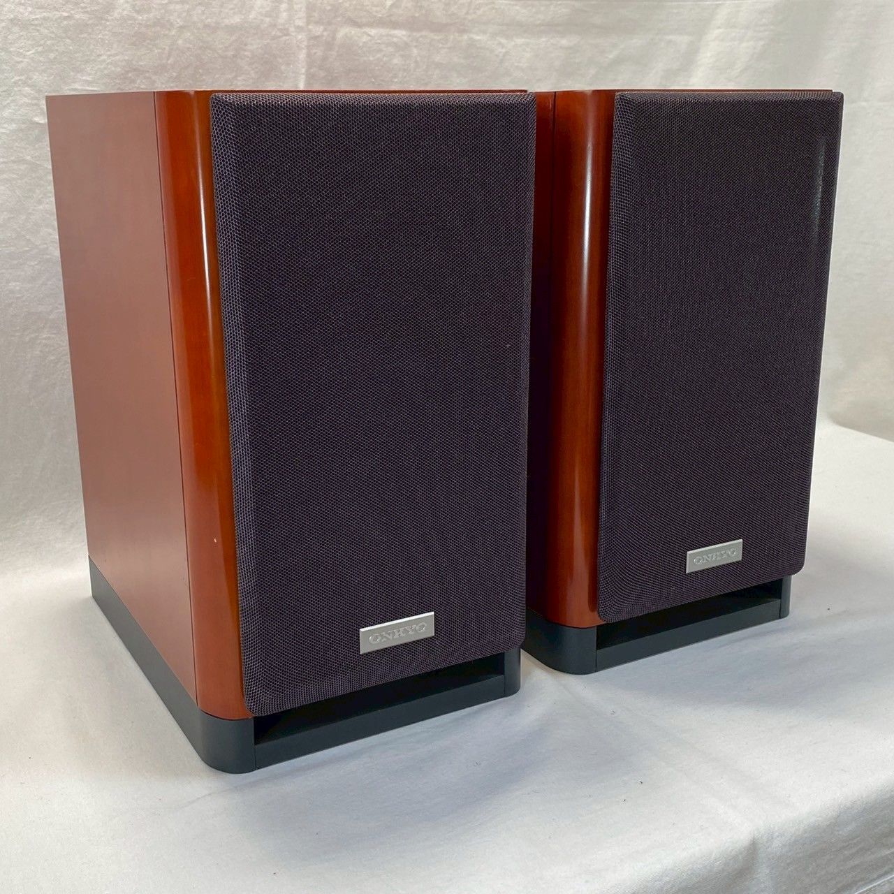 ONKYO FR-UN9 ミニコンポ Amazon.co.jp: ONKYO オンキヨー(オンキョー) FR-UN9 ユニーバーサル