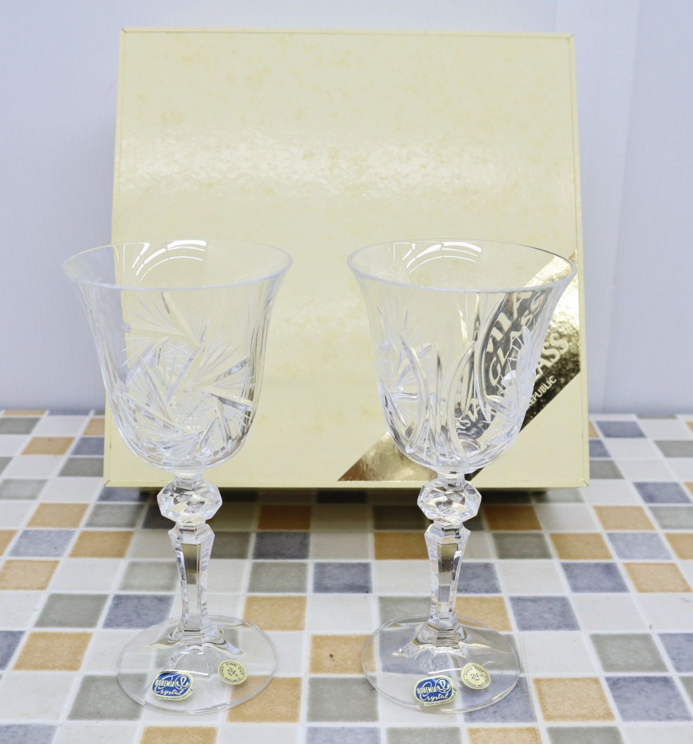 BOHEMIA CRYSTAL 白鳥型クリスタル チェコ SKLO BOHEMIA ボヘミアクリスタル（BOHEMIA CRYSTAL