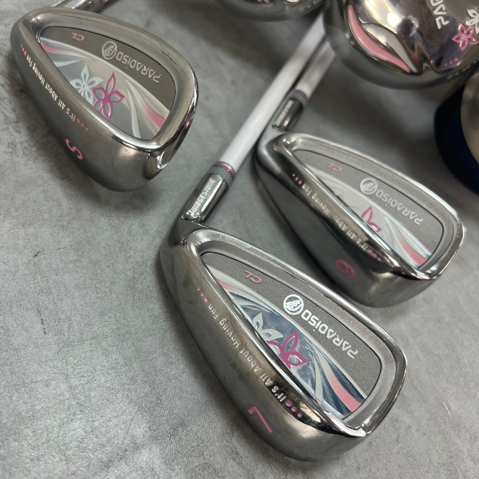 ♥レディース　SRIXON＆FILA　ゴルフセット　即ラウンドOK　送料込み フィットウェイ スリクソン レディースゴルフ クラブセット 8本