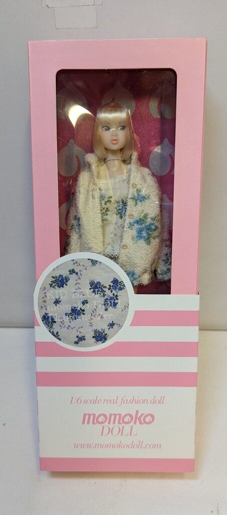 セキグチ momokoDOLL KID BLUE Platinum ver.
