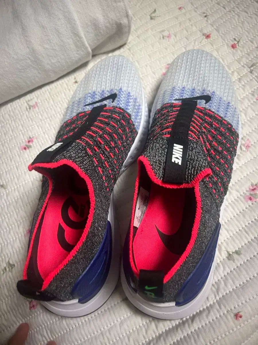 NIKE ナイキ ランニングシューズ 260