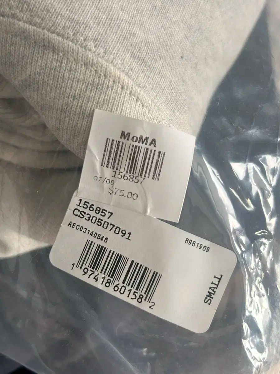 MoMA ニューヨーク近代美術館 トレーナー スモールサイズ ショッピングバッグ テック そのまま WWW_NOITHATQUANGTHANH_NET