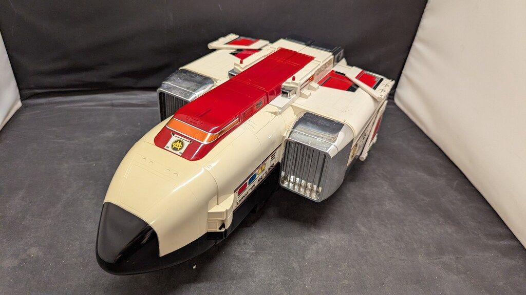 シャトルベース