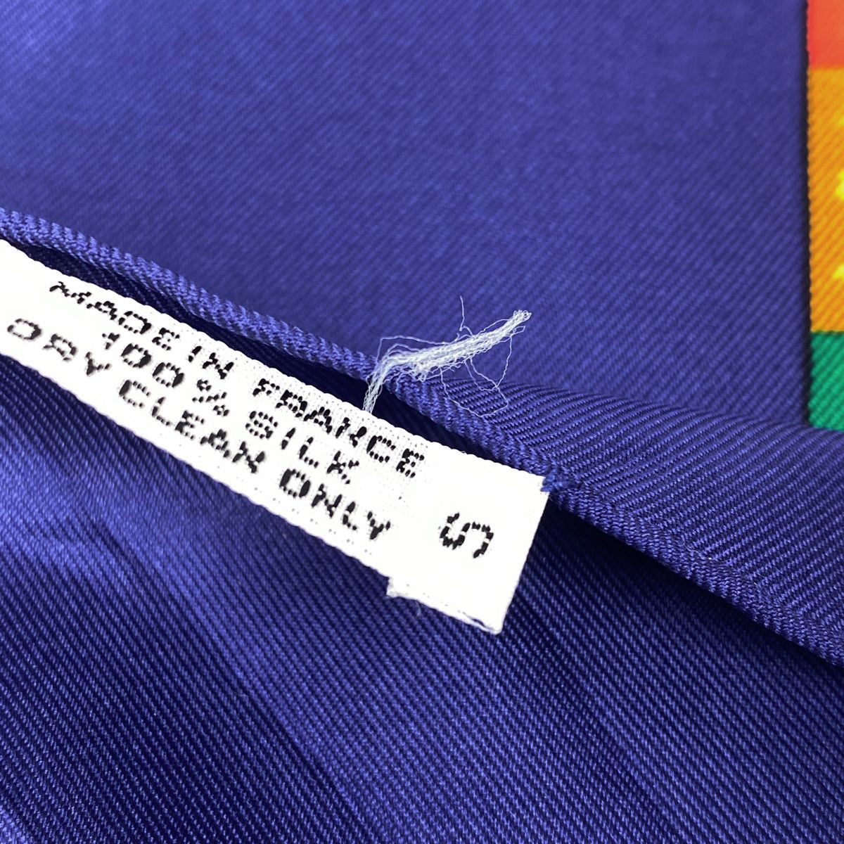 エルメス シルク スカーフ カレ９０ pelile main お針子さん エルメス HERMES カレ90 Pelile main お針子さん スカーフ シルク100