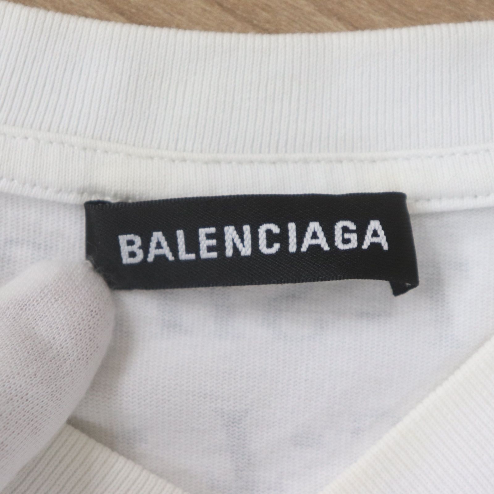 v3904 BALENCIAGA バレンシアガ T-SHIRT 半袖 Tシャツ Vネック オーバーサイズ ロゴ総柄 ホワイト ブラック メンズ サイズ  S - メルカリ