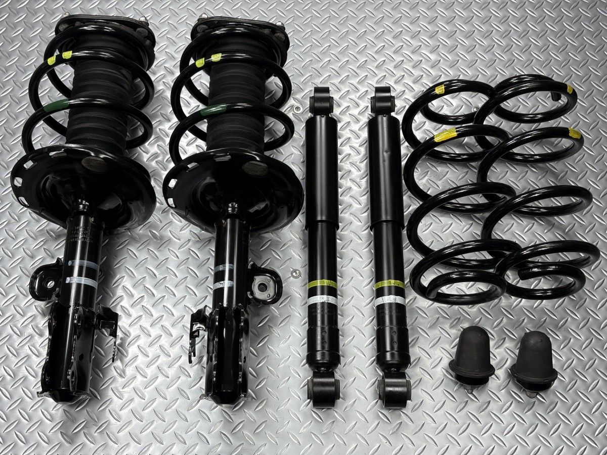 送料無料30系 アルファード|ヴェルファイア 後期 2WD 純正 サスキット 品番48510-58280|48520-58280|48530-58210 AGH30W ショック 25080041