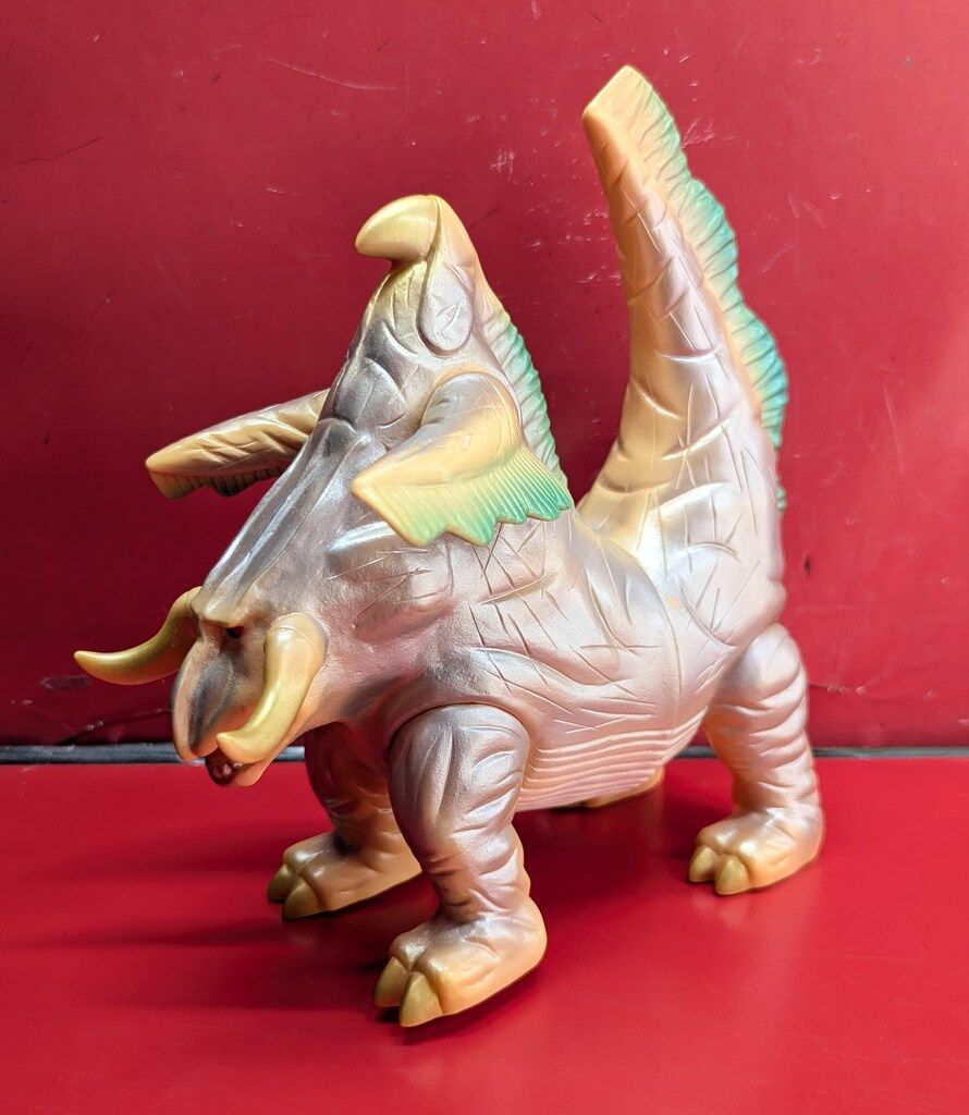 マーミット 世紀の大怪獣シリーズ パラゴン 山吹色成型