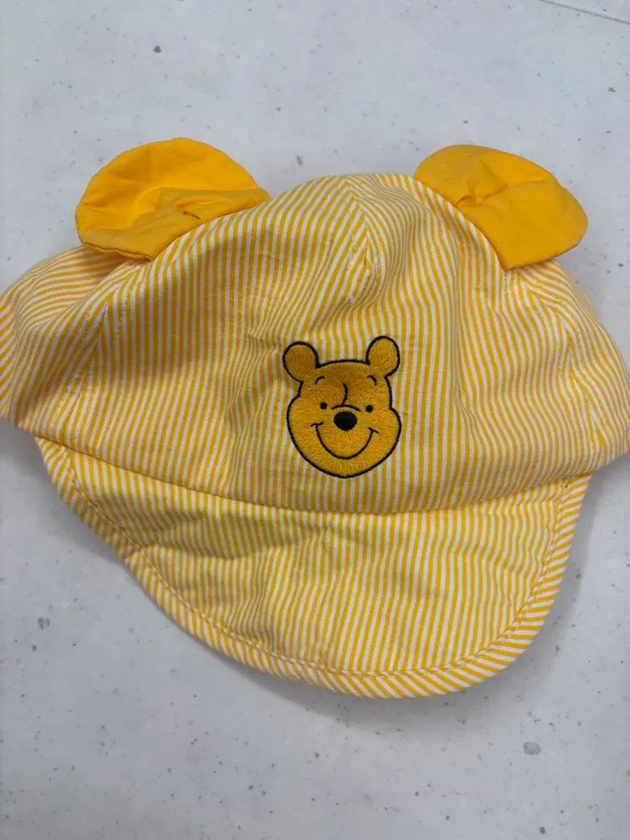 BEBE DE PINO(ベベデピノ) くまのプーさんの帽子
