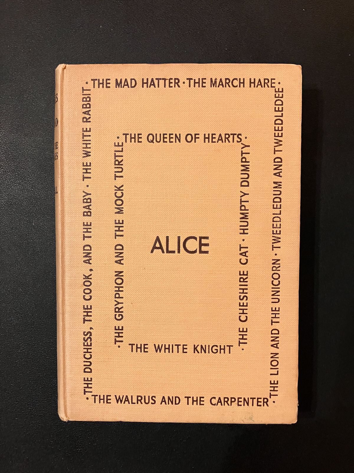 【洋書アンティーク】不思議の国のアリスAlice's Adventures in Wonderland 1951年発行