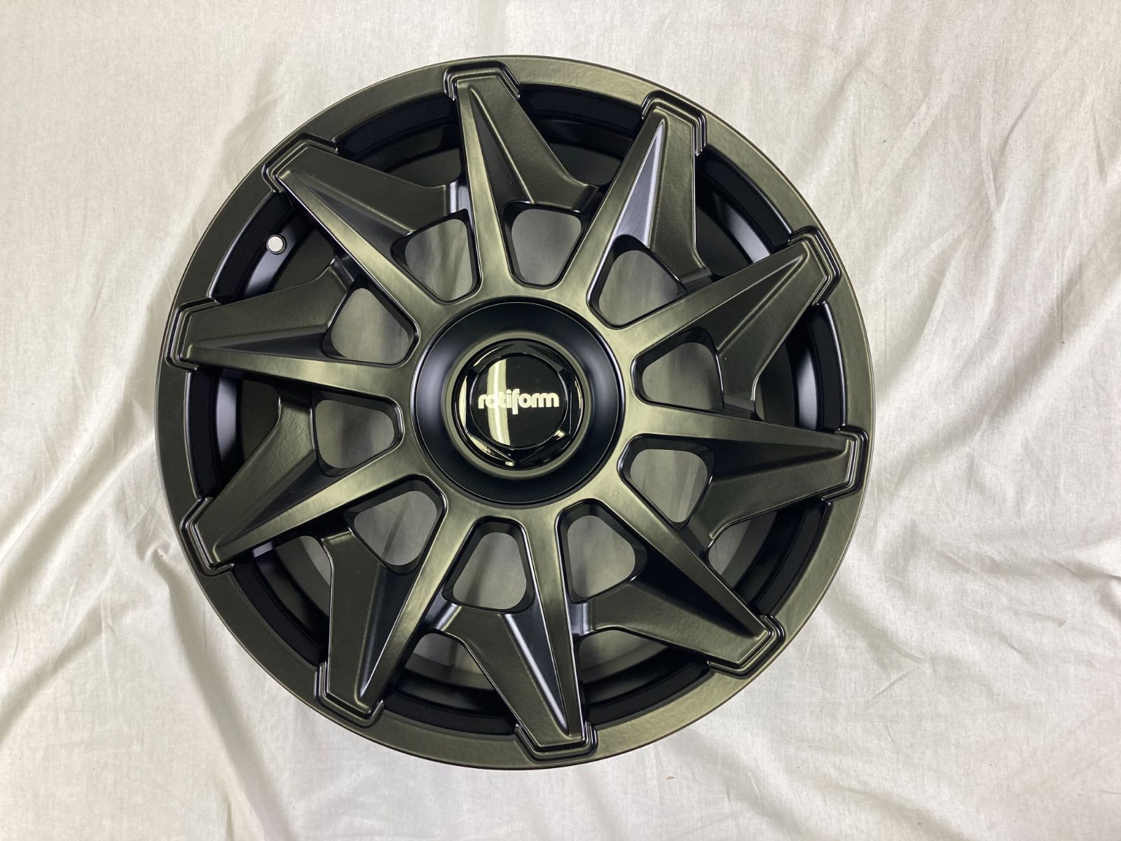 Rotiform ロティフォーム CVT 4本セット 19インチ 8.5J インセット+45 5H PCD112/100 ハブ66.6 - メルカリ