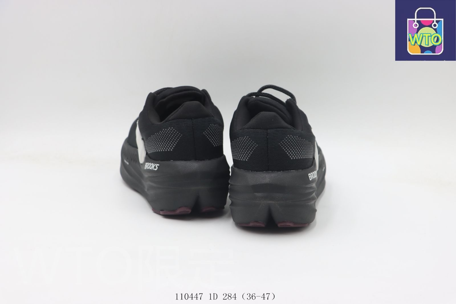 ブルックス スニーカー