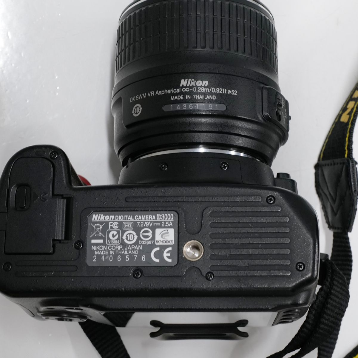 Nikon D3000 ＋ AF-S DX NIKKOR 18-55mm f/3.5-5.6G VR USED超美品 