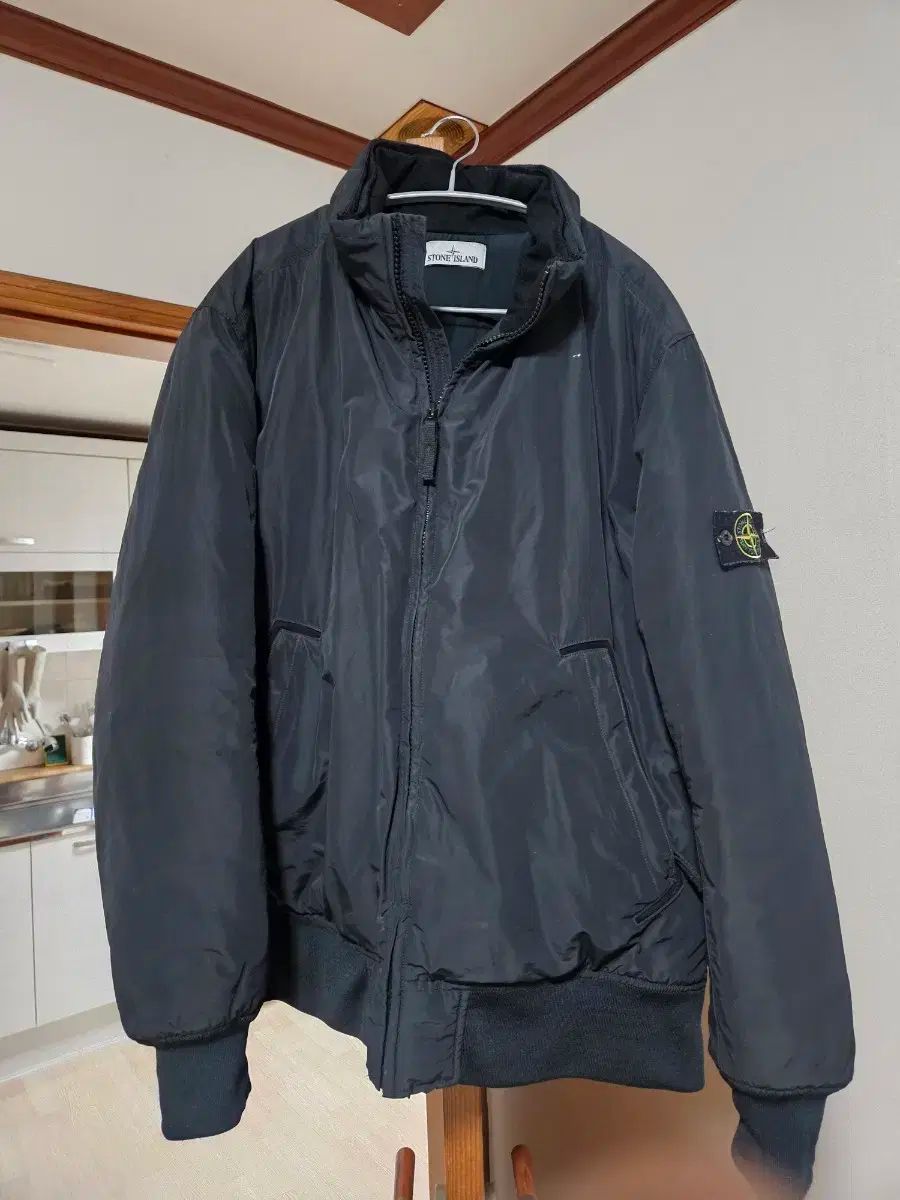 【雷市場（ポンジャン）商品韓国直送】 STONE ISLAND(ストーンアイランド) プリマロフト ダウンジャケット 3Xl