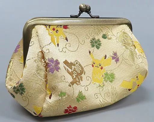 ポケモン 西陣織 ポシェット ピカチュウ ホウオウ柄(ゴールド) 中古】雑貨 ピカチュウ＆ホウオウ 西陣織 がま口ポーチ 金色